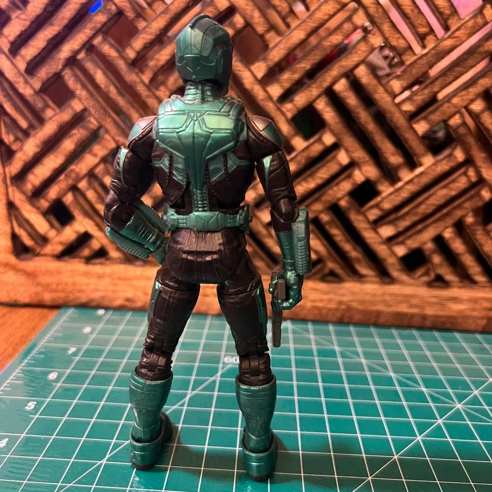 Marvel Legends Captain Marvel Yon Rogg Action Figure, Collectible, Toy‎